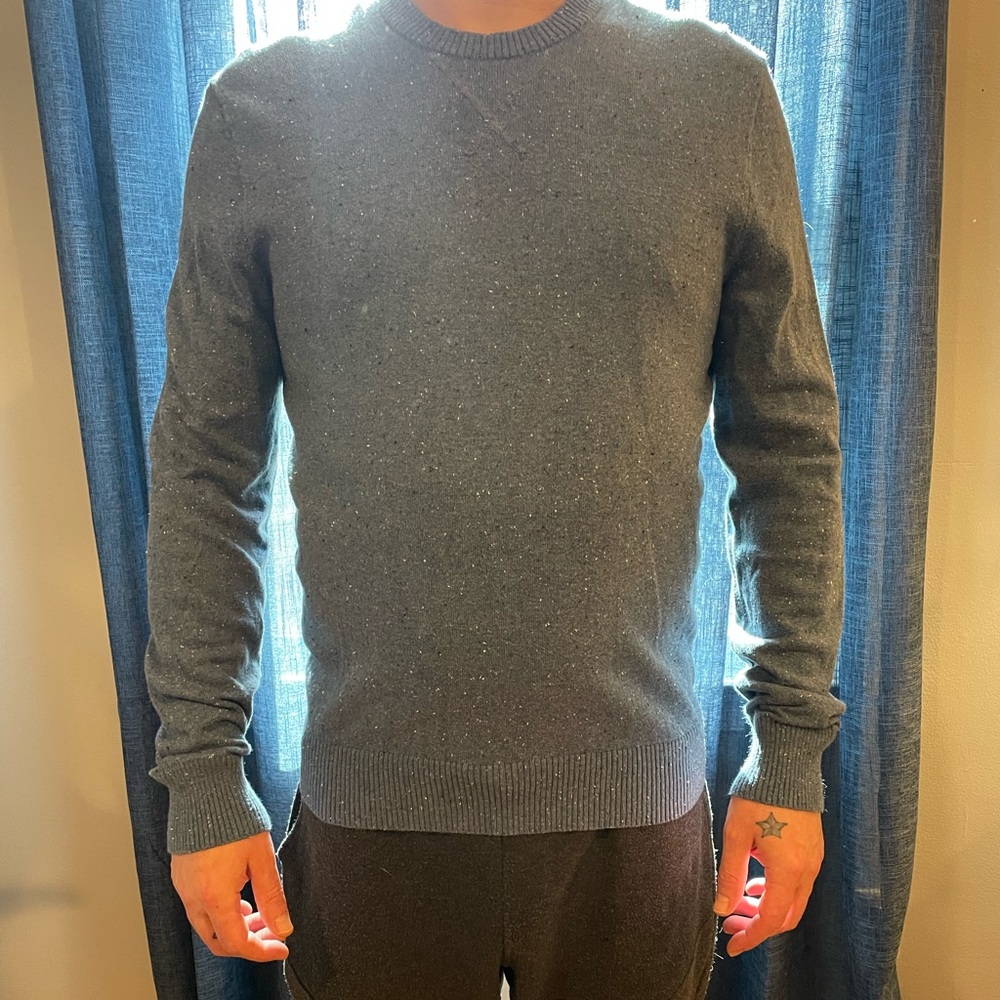 Claiborne Men's Heathered Blue Crewneck Sweater
